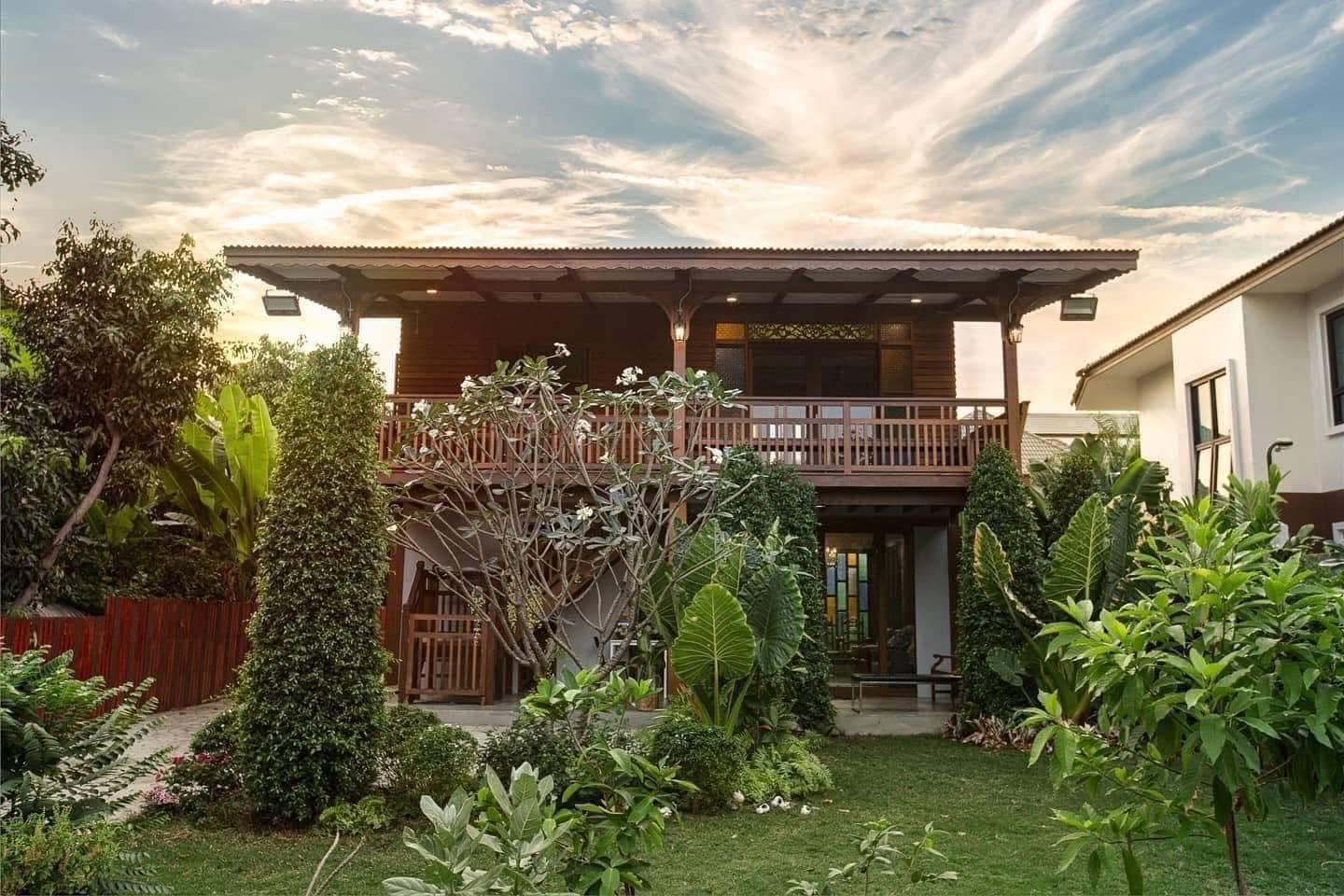 Bansuan Salon (บ้านสวนซาลอน)